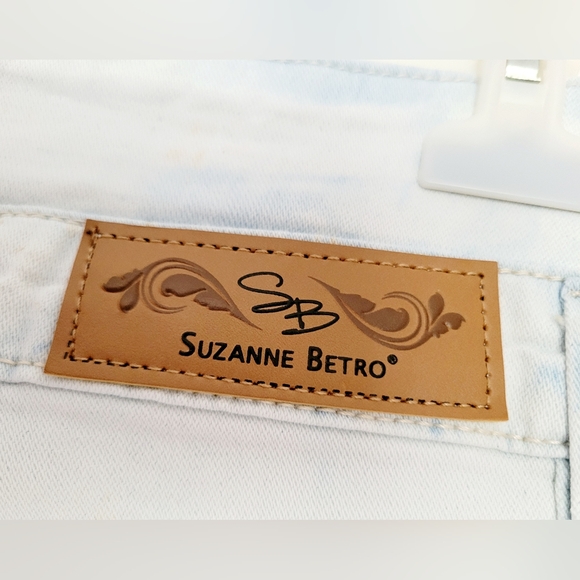 Suzanne Betro Women's Super High Rise Capri Jeans Tie Dye Light Blue Wash 22W - Picture 6 of 16